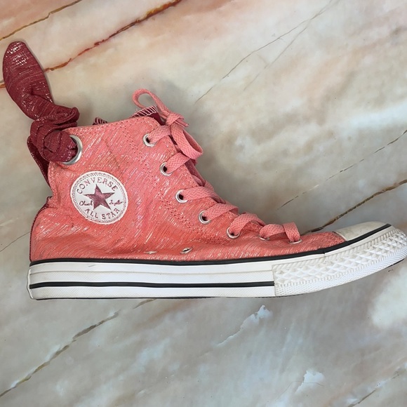 CONVERSE | Junior Chuck Taylor Bow Back Hi-Tops - Picture 8 of 14